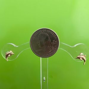 14 kt. YG Dolphin pierced post earrings
